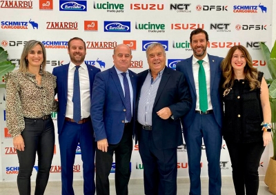 El alcalde Manolo Barón asiste a la inauguración de las nuevas instalaciones de Trucks Parts Lucinve en Antequera tras una inversión de 1,8 millones de euros
