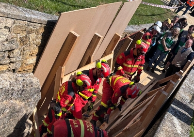 El alcalde Manolo Barón destaca el éxito del pionero simulacro de emergencia en el Conjunto Arqueológico Dólmenes de Antequera