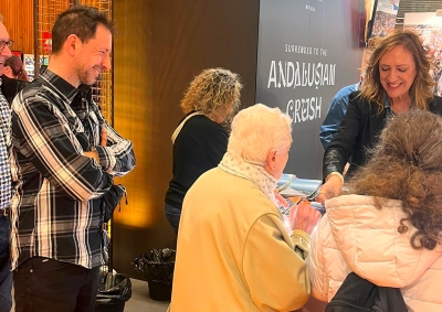 Antequera cautiva en Bilbao: éxito de su promoción turística en la feria Expovacaciones 2025