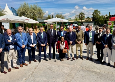 El alcalde Manolo Barón destaca el papel clave de la agricultura y la ganadería en la economía provincial durante la Asamblea General de ASAJA Málaga celebrada en Antequera
