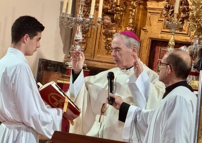 El Alcalde de Antequera transmite sus mejores deseos de recuperación al Obispo de Málaga, Jesús Catalá