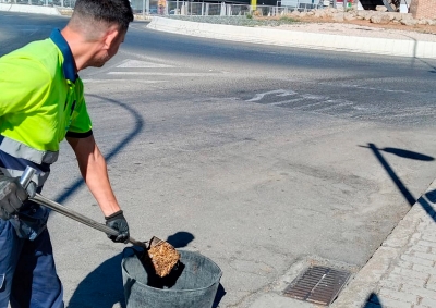 En pleno desarrollo la campaña preventiva de limpieza de alcantarillas y registros que Aguas del Torcal impulsa ante el inicio del otoño