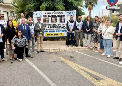 El Alcalde de Antequera muestra su apoyo a los agentes de la Policía Nacional en la concentración de la Confederación Española de Policía