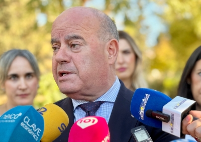 El Alcalde de Antequera denuncia la falta de transparencia del Gobierno y la pésima gestión en la llegada masiva de personas inmigrantes al municipio sin comunicación previa