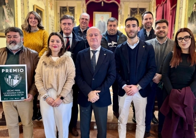 Antequera se prepara para una Cabalgata de Reyes de récord con más de 6,5 toneladas de caramelos y miles de juguetes, mantecados y molletes