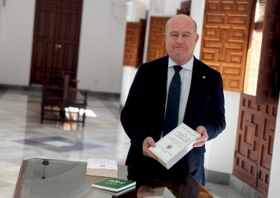 Antequera hace un guiño literario a la autonomía andaluza