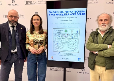 Antequera viaja en el tiempo a través de una exposición de relojes de sol