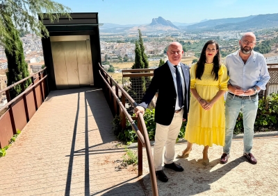 La Alcazaba de Antequera culmina la adaptación accesible de su itinerario principal hasta el Patio de Armas