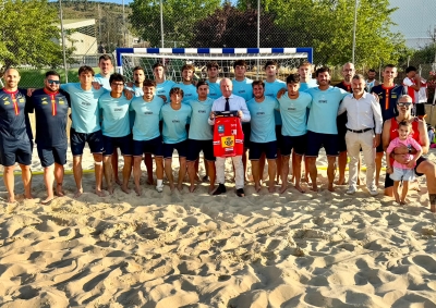 Antequera acoge la preparación de las selecciones españolas absolutas de balonmano playa antes del Mundial de Zagreb