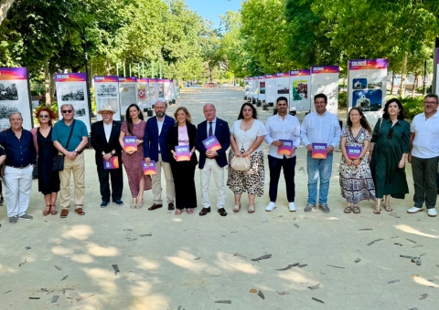 El Paseo Real exhibe hasta el 30 de junio una selección del patrimonio documental de la comarca de Antequera con motivo de la Sema...