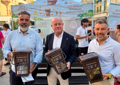 La Diputación y el Consorcio Provincial de Residuos traen a Antequera la campaña ‘Llega el Contenedor 5.0’ para impulsar la separa...