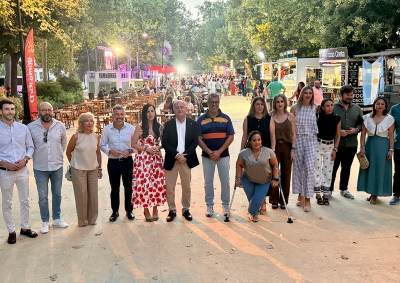El Family Days Festival inaugura cinco noches de ocio y gastronomía en el Paseo Real y proyectará la final del Mundial entre Españ...