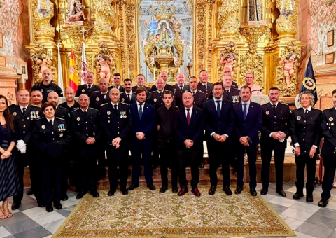 El Ayuntamiento de Antequera reconoce el mérito policial y la colaboración ciudadana en la celebración del patrón de la Policía Lo...
