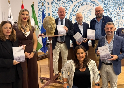 La Real Academia de Antequera acoge la presentación de un libro homenaje al historiador Antonio Parejo Barranco y de un busto real...
