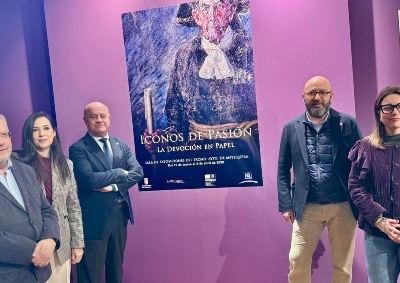 Antequera inaugura 'Iconos de Pasión', un viaje por la historia de la Semana Santa a través del patrimonio en papel