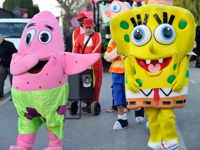 Bob Esponja, una de las estrellas mediáticas del momento, abandonó el fondo del mar para venir a Antequera y saludar a los más peq...