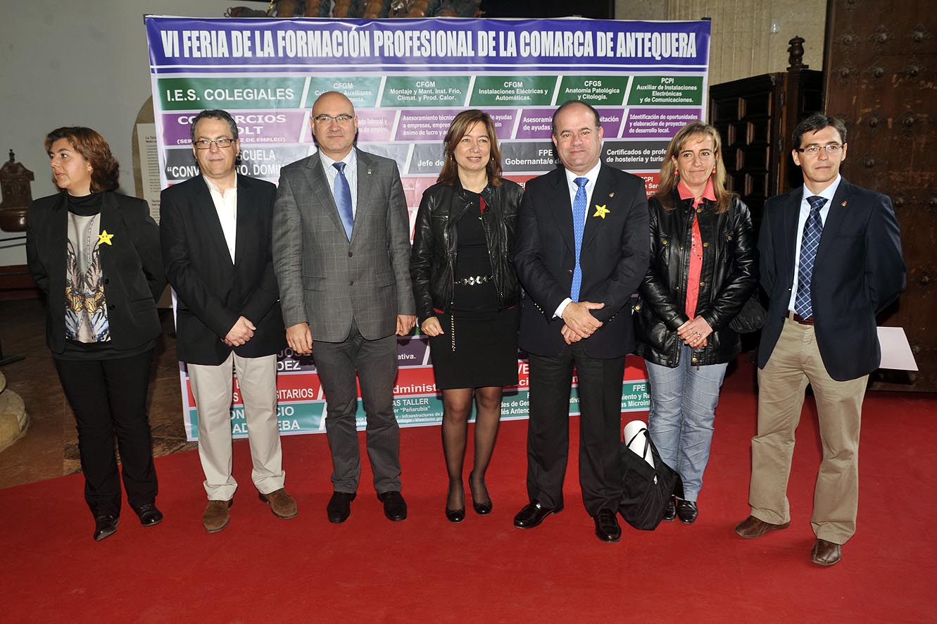 Responsables docentes de La Salle-Virlecha y el IES José María Fernández junto a Antonio Escámez, Susana Radío, Manolo Barón, Belé...