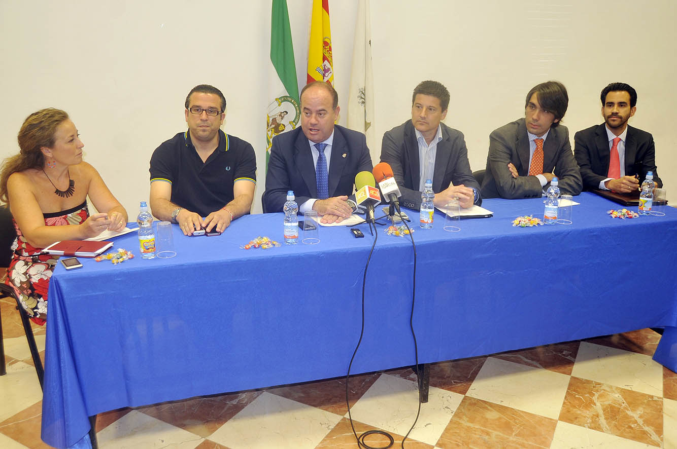 El Alcalde y el Vicepresidente de la Diputación de Málaga presidieron la rueda de prensa celebrada en el Edificio de Usos Múltiple...