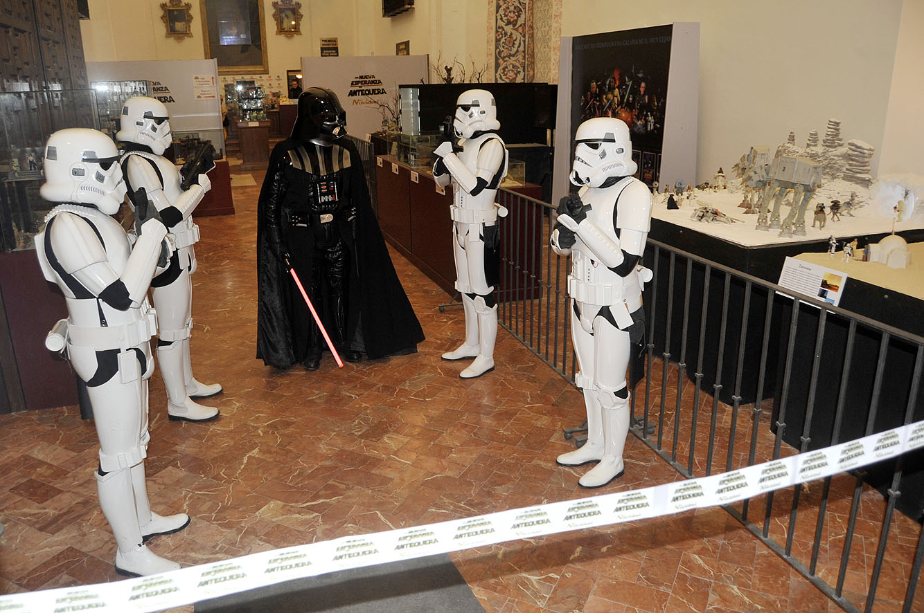 Personajes de la saga "Star Wars" amenizarán la visita nocturna especial a la exposición "Una Nueva Esperanza en Antequera... por ...