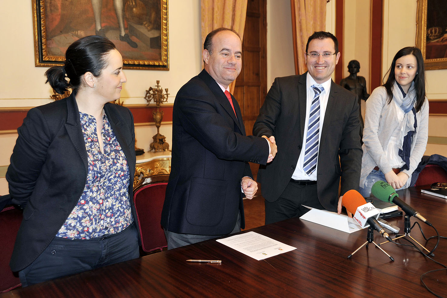 El Equipo de Gobierno del Ayuntamiento de Antequera sigue estableciendo acuerdos para contribuir al fortalecimiento de los vínculo...