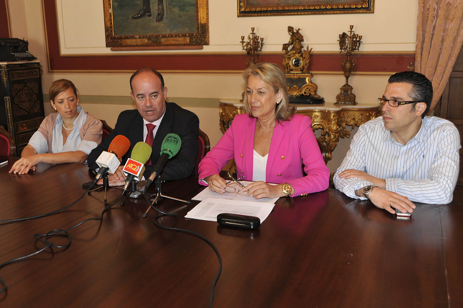 Las cuentas del ejercicio 2012 de la Diputación de Málaga, al igual que las del Ayuntamiento de Antequera, demuestran que se ha re...